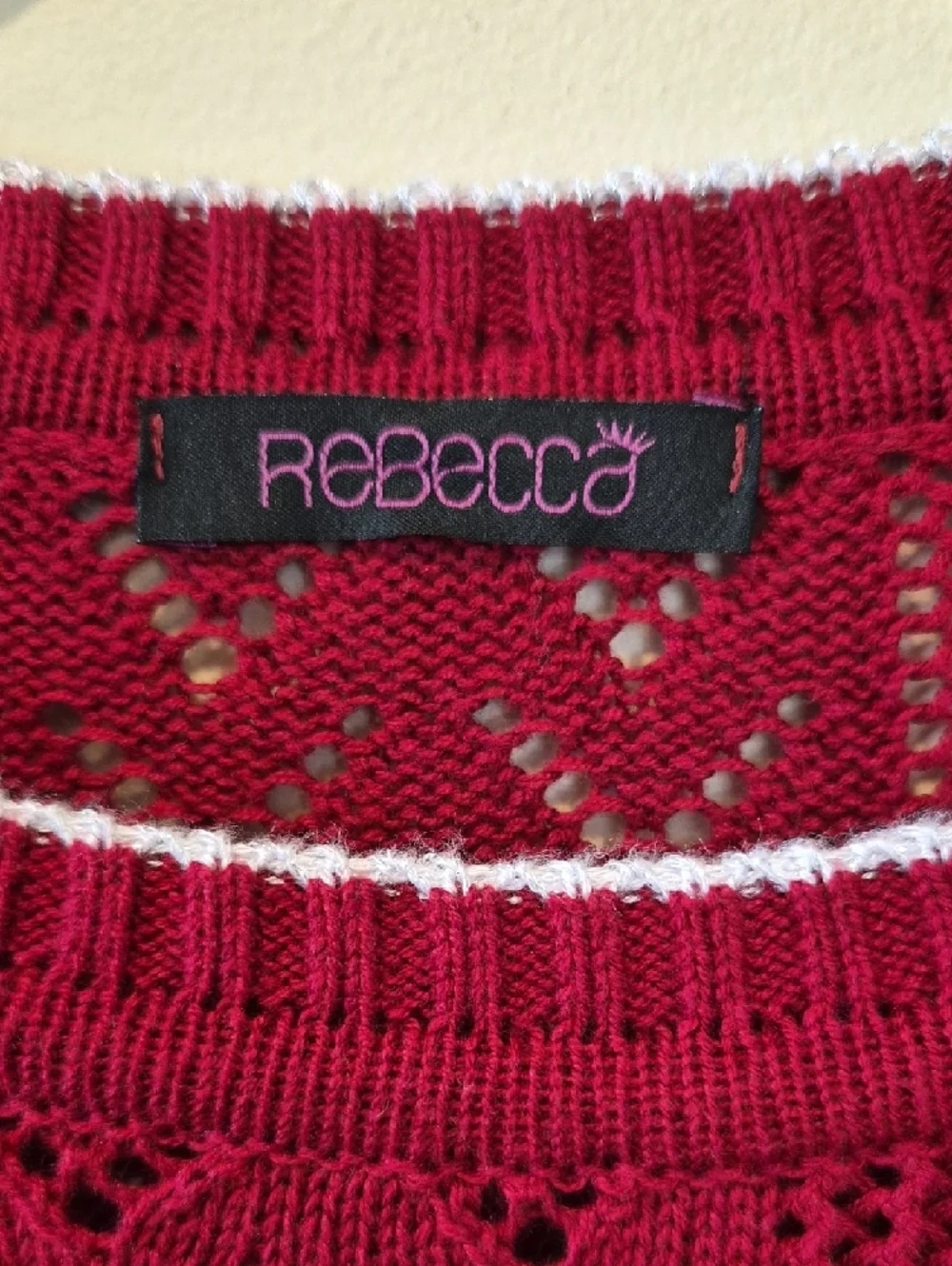 REBECCA Burgundy Open-Weave Scoop Neck Sweater with White Trim. M/L